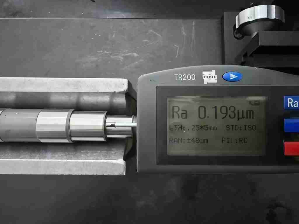 Roughness-testing-gear-manufacturing-quality-control-process-Belon