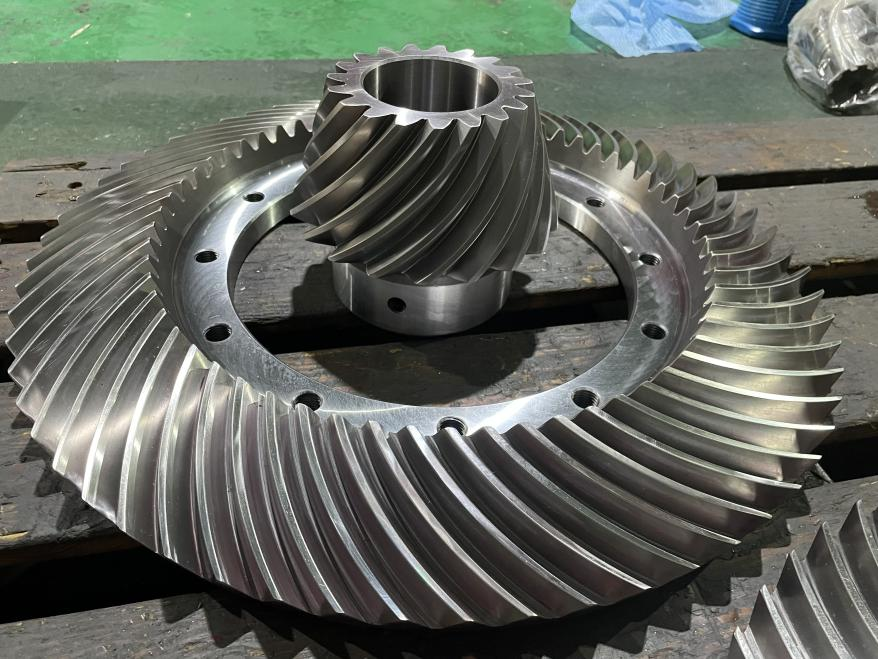 Ground-Spiral-Bevel-Gears-used-in-industrial-gearbox-custom-bevel-gear-supplier-Belon