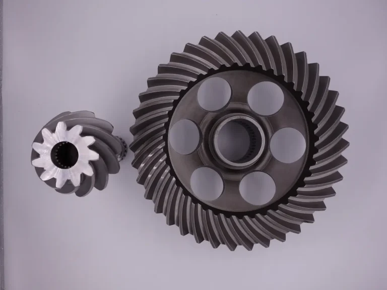 spiral-bevel-gear-set-in-automotive-gearbox-custom-gear-belon